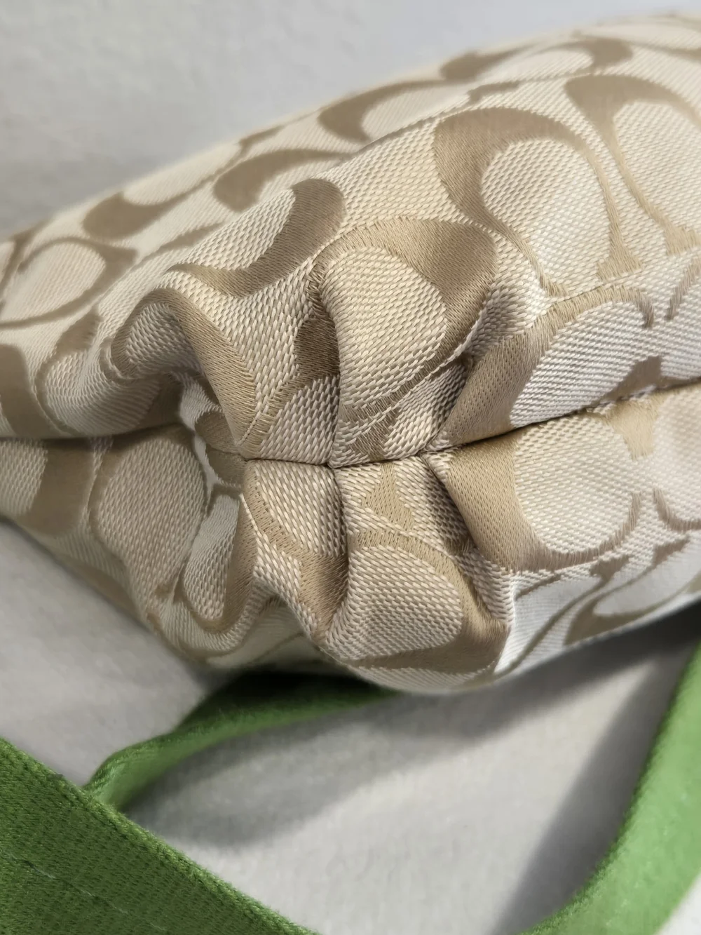 Coach crossbody beige
